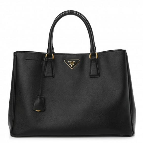 Prada beige saffiano leather keyring - Picture 3 of 3